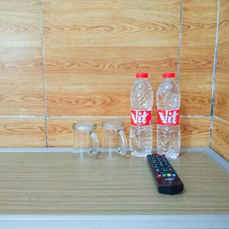 Reddoorz Syariah At Griya Soeratin Pacitan Hotell Exteriör bild